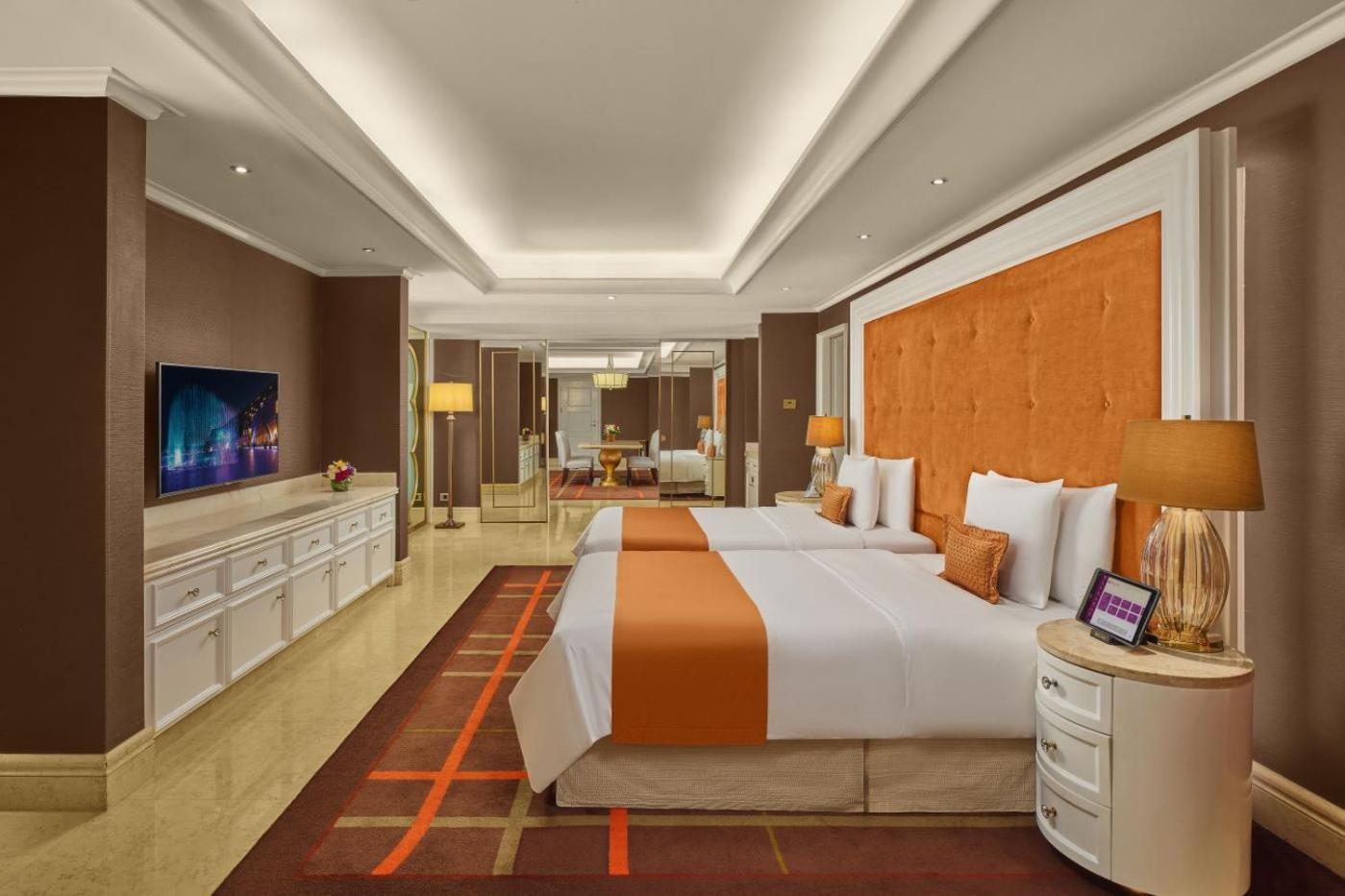 Hotel Okada Manila à Pasay Extérieur photo Deluxe Suite