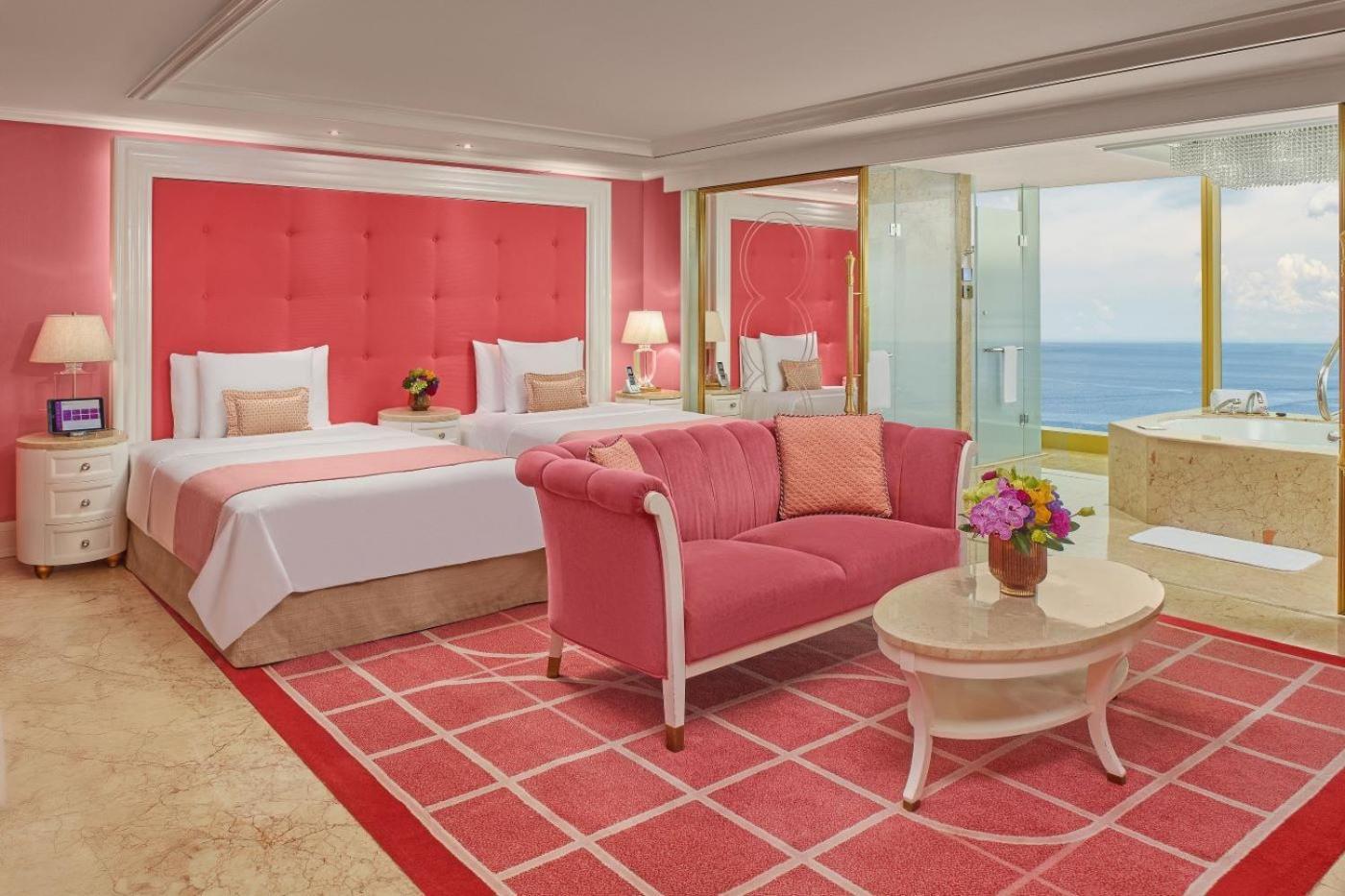 Hotel Okada Manila à Pasay Extérieur photo A suite at the Atlantis Paradise Island